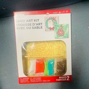 NWT…. Sand art kit made by Creatology!! Super fun for kids to do!! ❤️